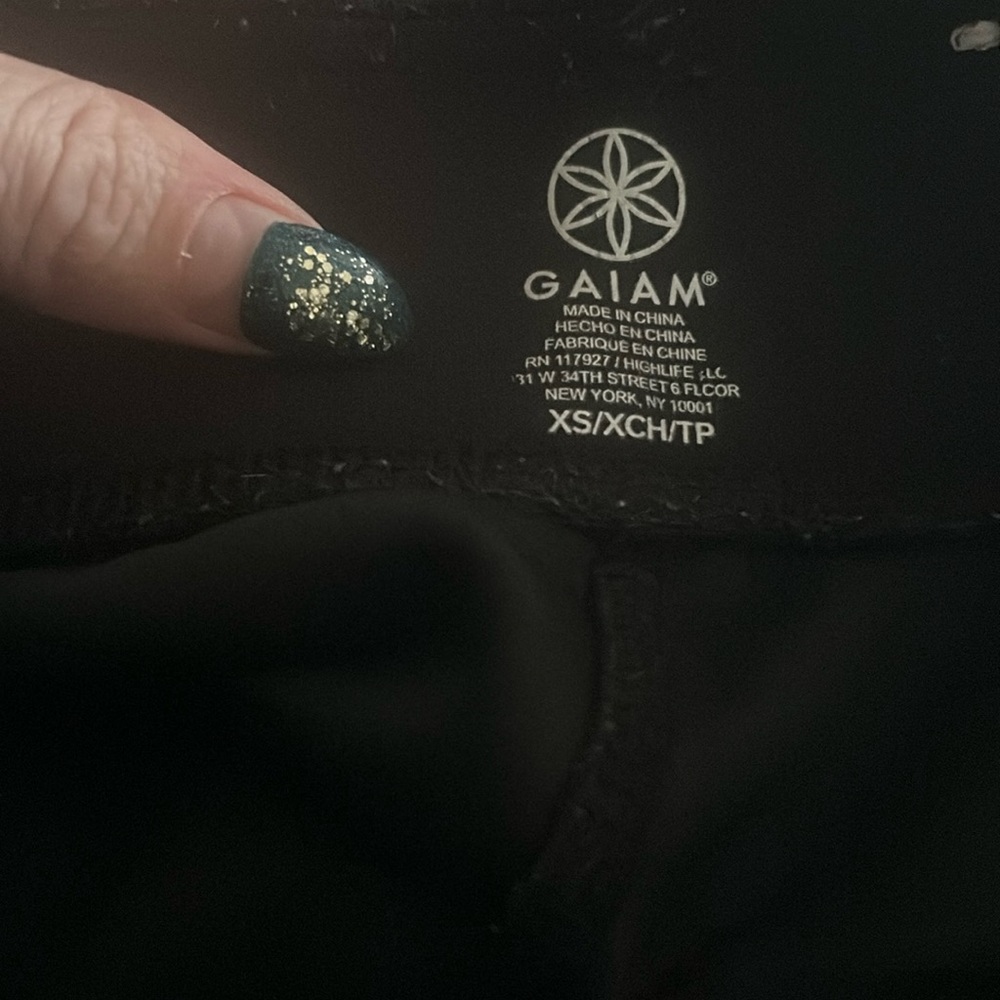 Gaiam xs leggings black, never worn, too short for me, 30” inseam